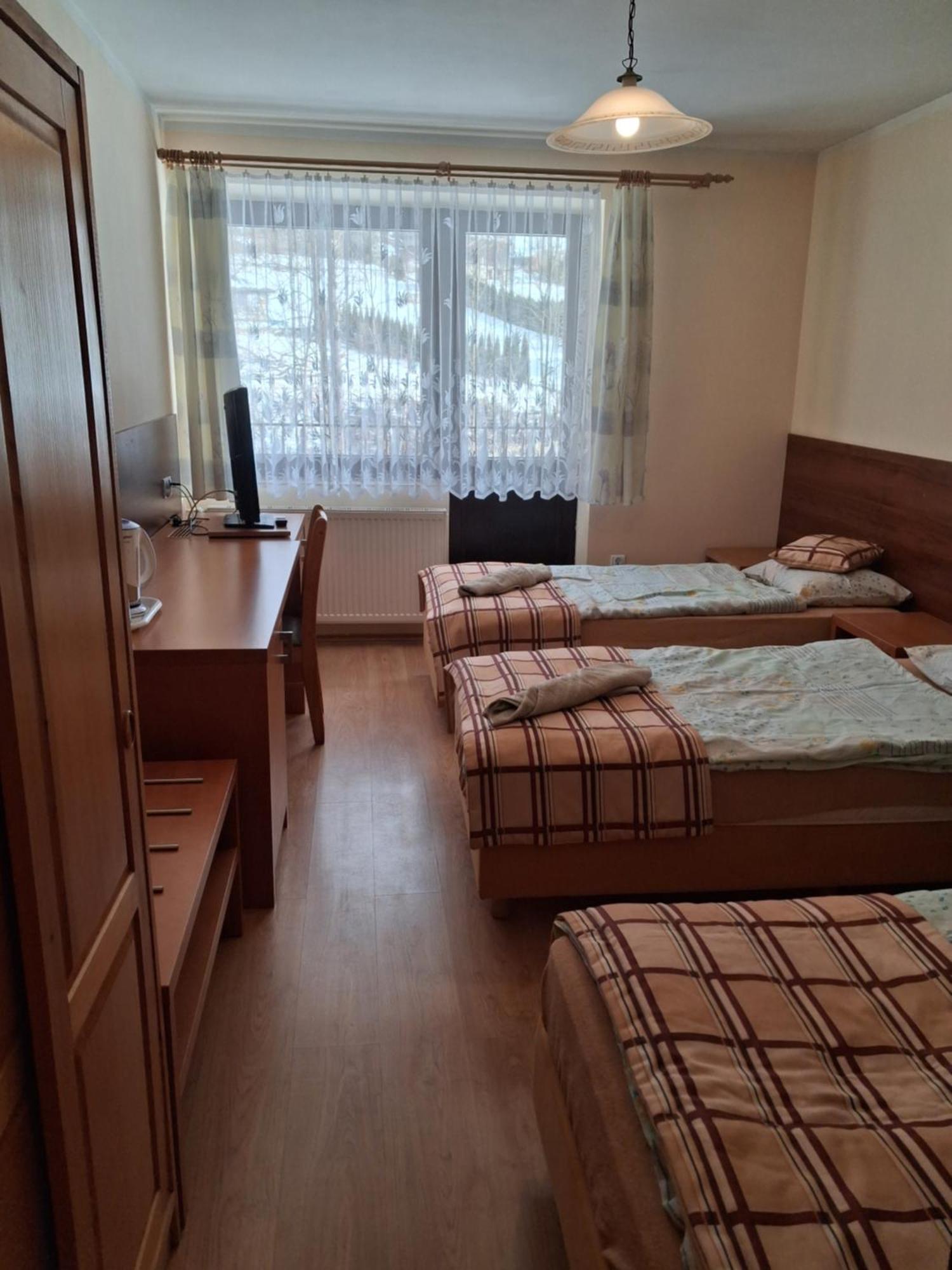 Hotel D.W. Lidia à Korbielów Extérieur photo